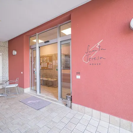 Santa Teresa House Hotell Verona