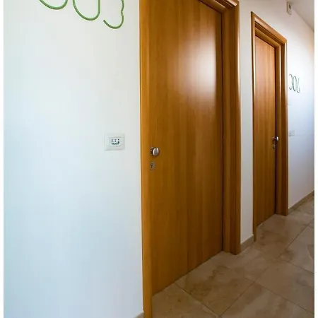 Santa Teresa House Otel Verona